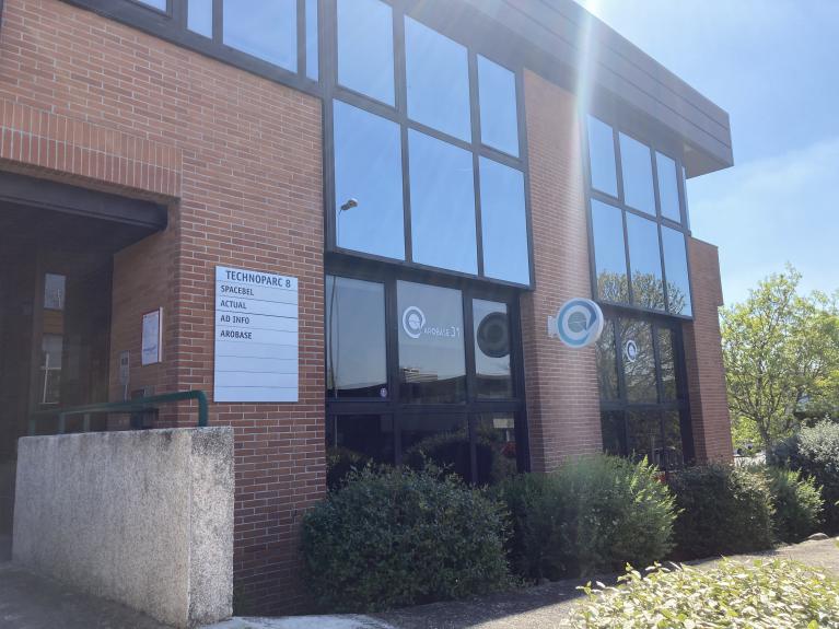 Arobase 31 : Reparation MAC PC TOULOUSE LABEGE Arobase 31 : Reparation MAC PC TOULOUSE LABEGE